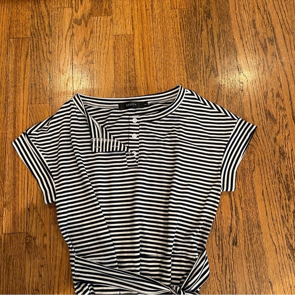 Women's Striped Short Sleeve Dress Tie waist with Pockets - Picture 5 of 13